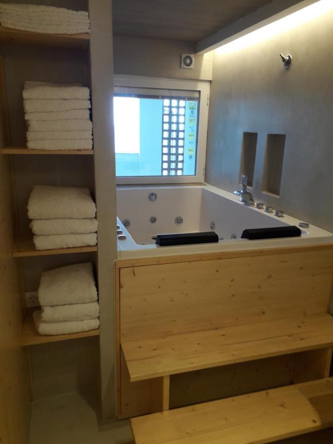 Jacuzzi & Sauna Apartment ! Salou Exterior photo